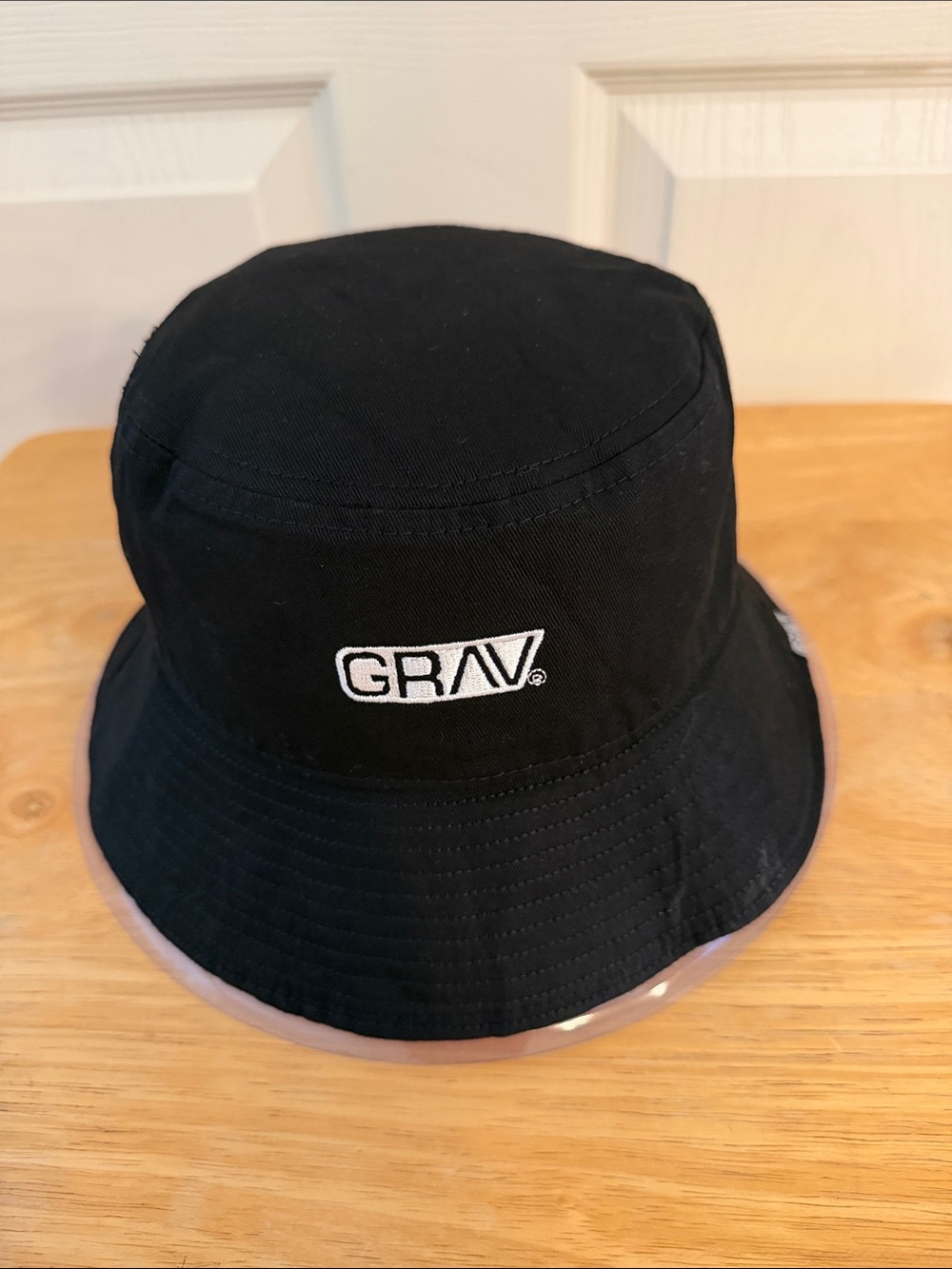GRAV White/Black Reversible Graphic Bucket Hat - Picture 2 of 8
